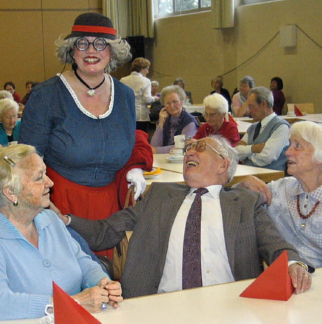 &#8222;Martha Wber&#8220; brachte die Gste zum Lachen.  | Foto: Ounas-Krusel