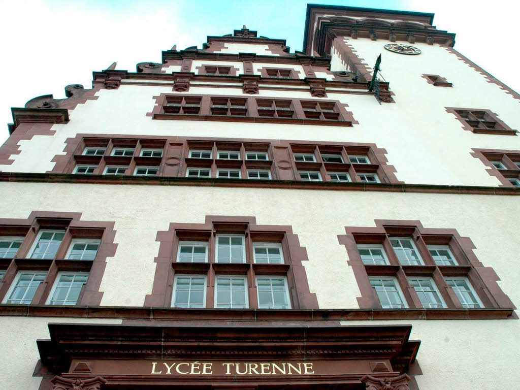 Nach dem Zweiten Weltkrieg wird die Schule nach dem franzsischen Feldherrn Henri de La Tour d’Auvergne benannt – der Graf von Turenne hatte im Dreiigjhrigen Krieg in Freiburg gekmpft.