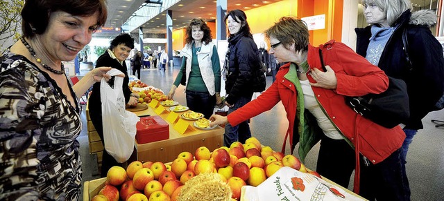 Viel Obst, viel Bewegung: Tipps fr ein aktives Leben gibt es in Offenburg.  | Foto: Messe Offenburg