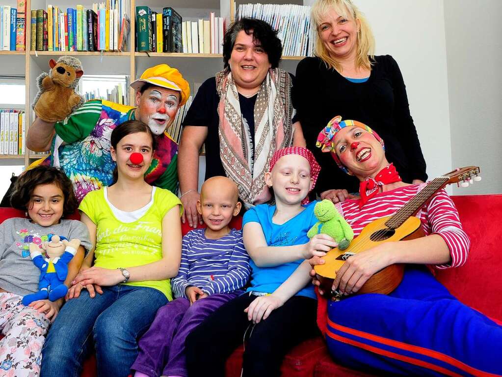 Fototermin: Die Klinikclowns zauberten Kindern und Eltern ein Lcheln ins Gesicht.