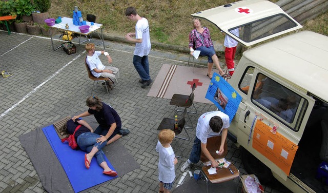 Wichtige Arbeit leistet das DRK in Zel...der Rckgang beim Bereitschaftsdienst.  | Foto: Paul Berger