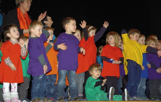 Begeistert bei der Sache waren die Kin...gemeinsamen Singen mit dem Kinderchor.  | Foto: Jrgen Schweizer