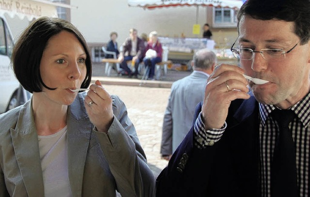 Ettenheim ist s. Zum Abschluss des B... auf dem Wochenmarkt vor dem Rathaus .  | Foto: Fischer