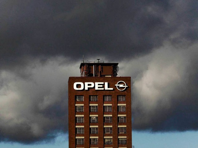 Dunkle Wolken ber Opel  | Foto: dapd