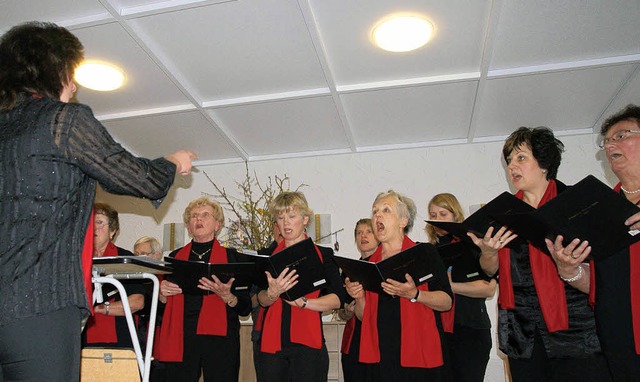 Der Frauenchor sorgte fr den musikalischen Ausklang der VdK-Hauptversammlung.  | Foto: Adrian Steineck