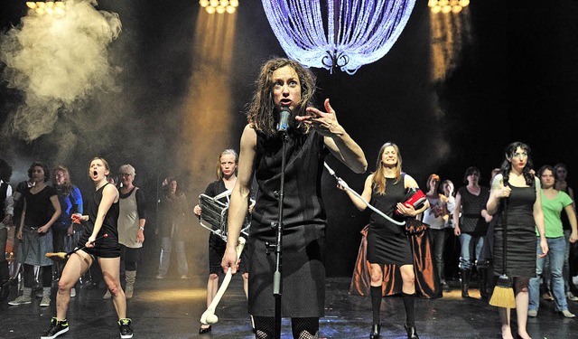 Theater Freiburg: Planet der Frauen  | Foto: MAURICE KORBEL