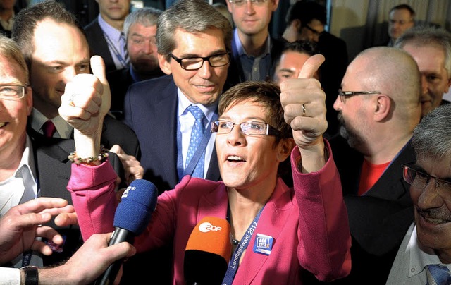 Daumen hoch fr die Groe Koalition: M...arrenbauer will mit der SPD regieren.   | Foto: dpa