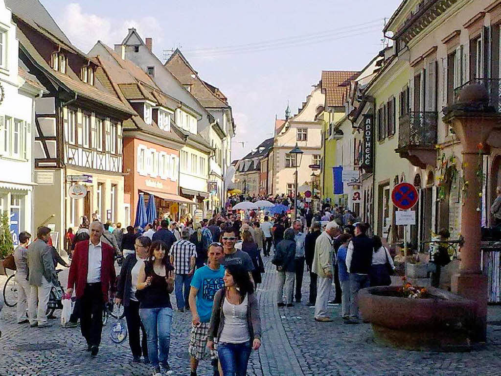 Bltensonntag in Endingen: Viel los war den ganzen Nachmittag ber in der Innenstadt.