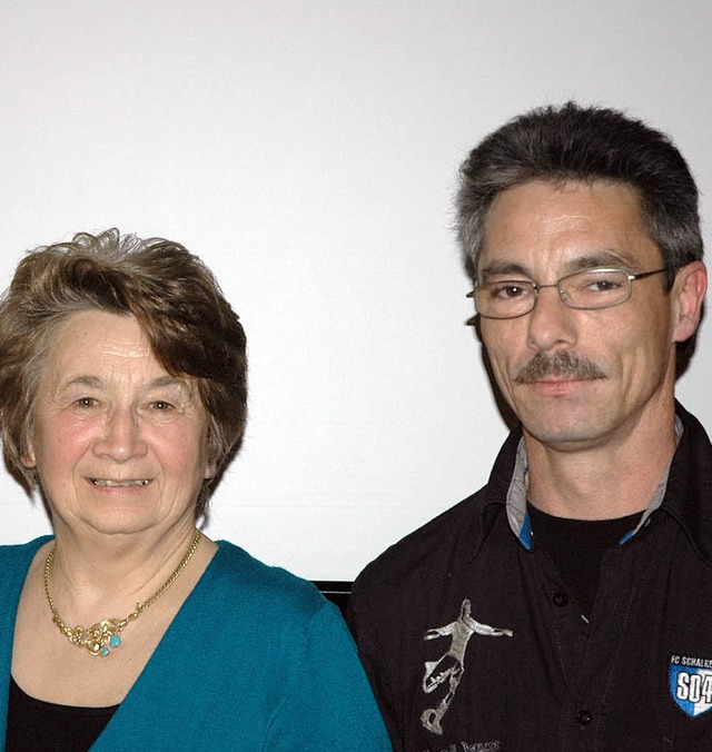 Theresia Eyermann und Rene Mller sind...elf weitere Mitglieder ausgezeichnet.   | Foto: Christiane Sahli