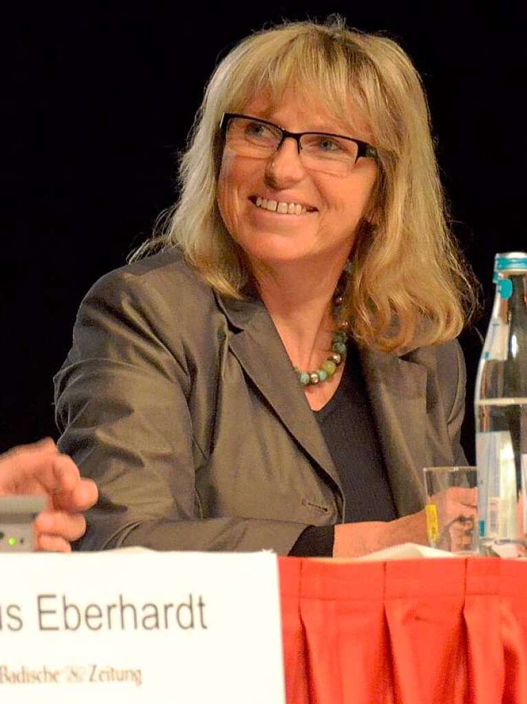 Ingrid Bhm-Jacob leitete das Gesprch mit Klaus Springer, Cornelia Rsner und Klaus Eberhardt.<?ZP?>
