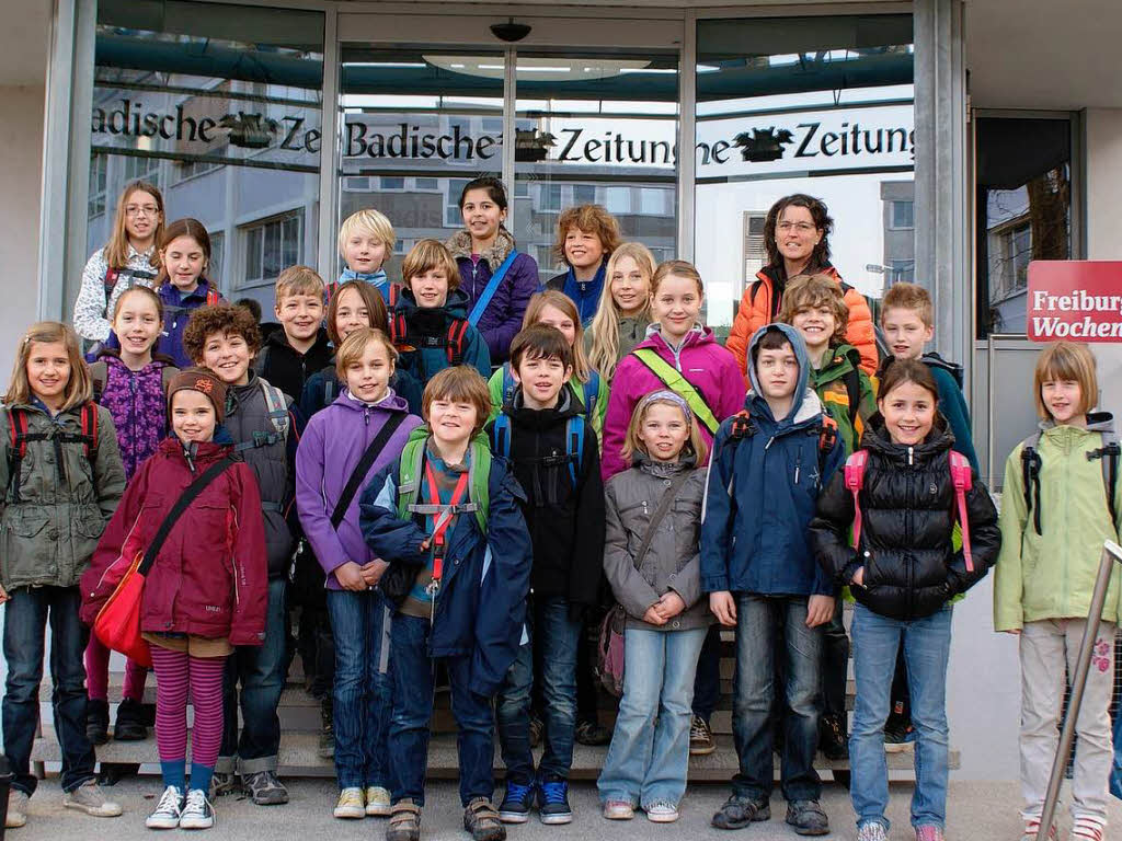 Die Klasse 4a der Clara-Grunwald-Schule Freiburg mit ihrer Lehrerin Sonja Gaum.