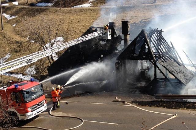 Historischer Bauernhof in Hofsgrund brennt ab