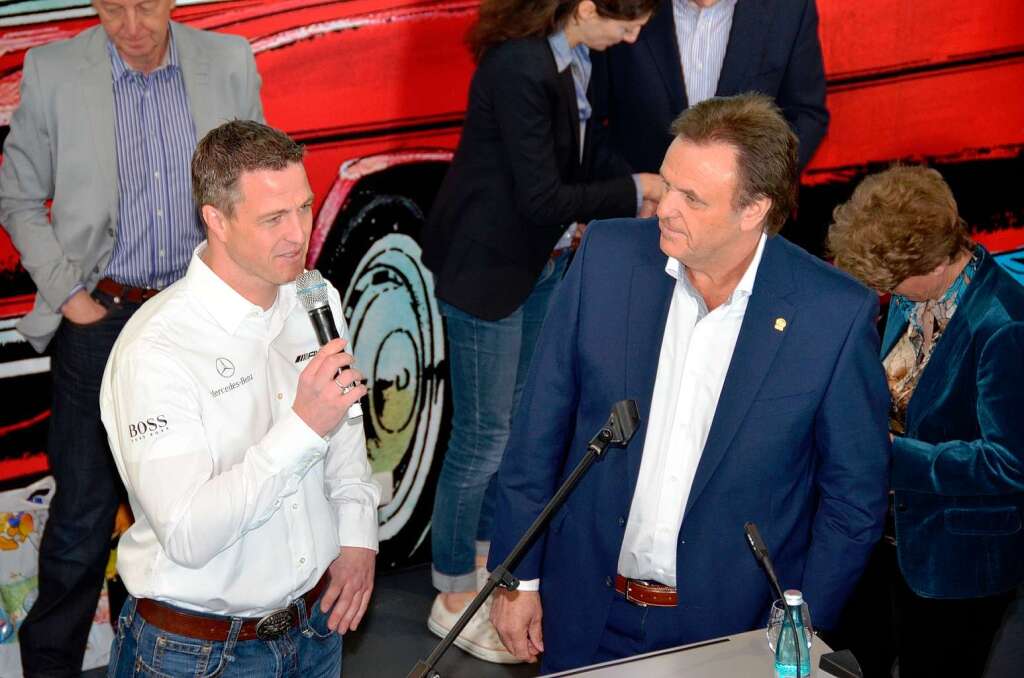 Saisonerffnung im Europa-Park mit der neuen Holzachterbahn, Ralf Schumacher und dem Blick in die Zukunft.