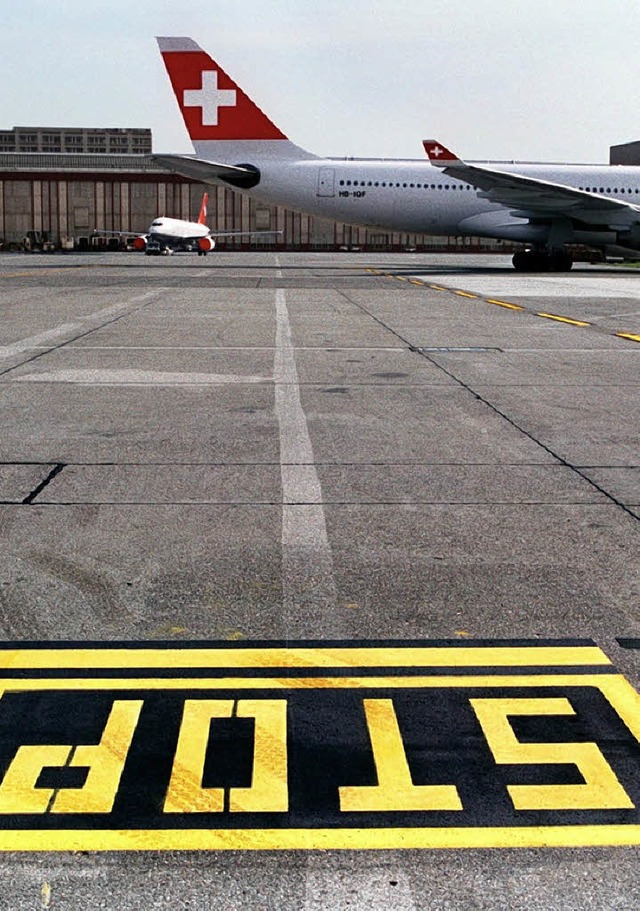 Droht den Flugzeugen aus Zrich-Kloten bald ein Stoppsignal  aus Deutschland?    | Foto: Archiv