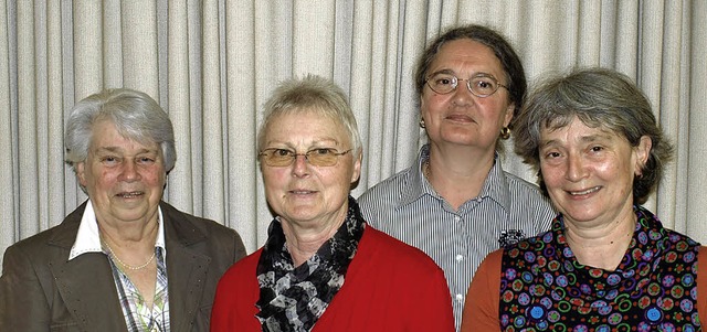 Der neue Vorstand des Frauenvereins Br...Weigner mit Prsidentin Heidi Raeder.   | Foto: Paul Schleer