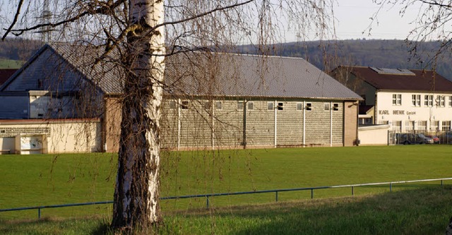 Tendenz in Brombach: Die neue Sporthal...z neben der alten Halle gebaut werden.  | Foto: Paul Schleer