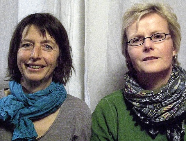 Ute Bausch (links) und Eva-Maria Pfaff...ungsspitze des Kneipvereins Neustadt.   | Foto: Tobias Herrmann