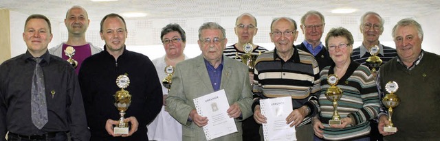 Der Sportschtzenverein Ringsheim ehrt...eer, Albert Flaig und  Walter Scheer.   | Foto: Adelbert Mutz