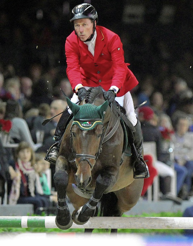 Auch mit der zweiten Pferdegarde erfolgreich: Hans-Dieter Dreher   | Foto: DPA