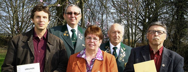 Langjhrige Mitglieder des Schtzenver...nilow, Werner Bauer und  Walter Batt.   | Foto: Sandra Decoux-Kone