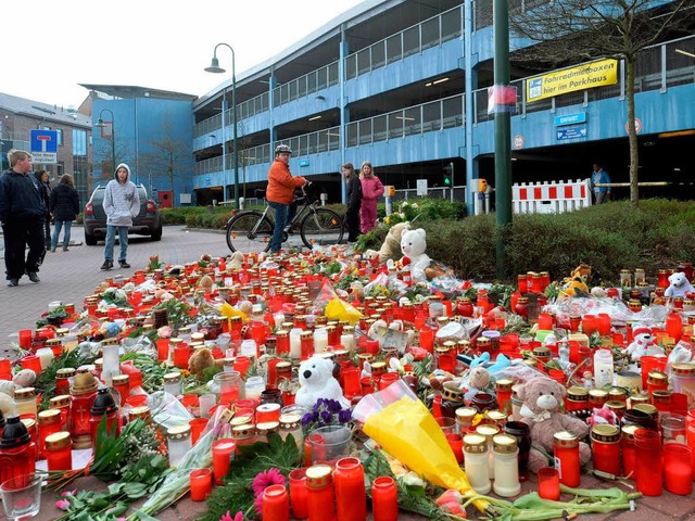 Emden trauert um Lena.  | Foto: dpa