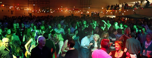 Fr 750 Gste war  die Murgtalhalle be...ight am Ostersonntag ein Partytempel.   | Foto: Claus Trndle