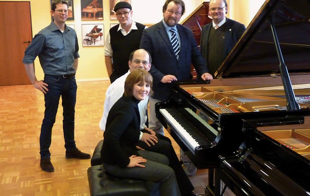 Februar 2012: Der neue Offenburger Ste... Pianisten Susanne und Dinis Schemann   | Foto: archivfoto: stadt