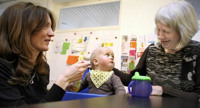 Das Projekt in Stegen soll das Miteinander der Generationen frdern.   | Foto: dpa