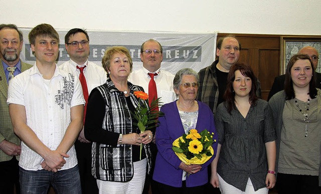 Die Geehrten vom DRK-Ortsverein Kollnau   | Foto: Stefanie Sigmund