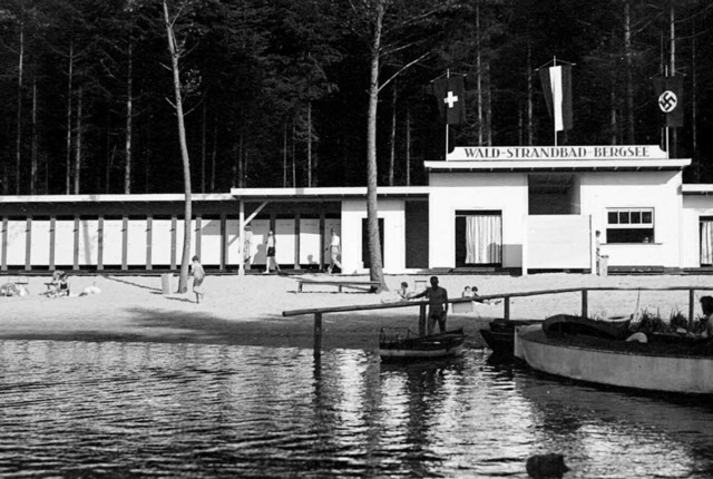 Strandbad am Bergsee, Aufnahme um 1935.  | Foto: Stadtarchiv