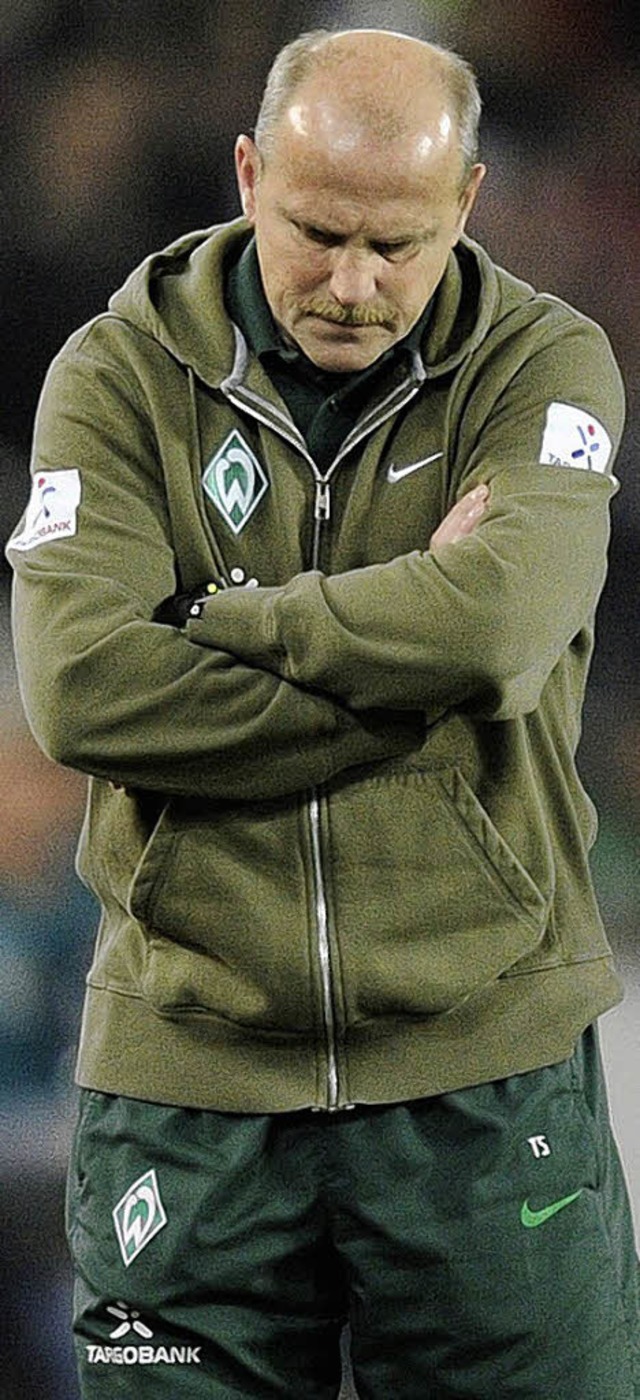 Enttuscht: Werder-Coach Thomas Schaaf  | Foto: dapd