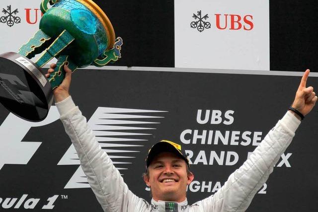 Rosberg holt ersten Formel-1-Sieg in Shanghai