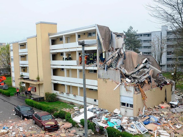 Eine Explosion in einem Basler Wohnhau...n ihnen erlitten schwere Verletzungen.  | Foto: Baselland