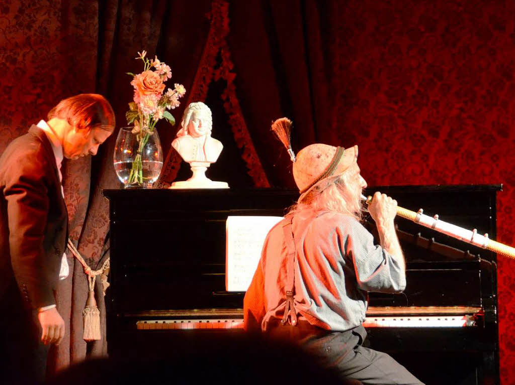 Wenn das Alphorn am Piano klingt, muss Gogol leiden. Was Bach wohl dazu meint?