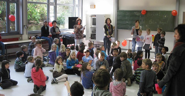 Die Zweitklssler der Fahrnauer Grunds... franzsischen Schlern aus Mulhouse.   | Foto: Schule