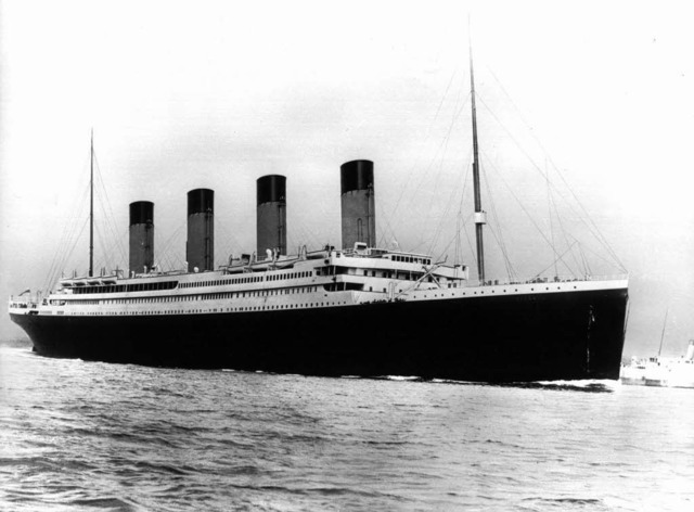 Die Titanic bei ihrer Jungfernfahrt.   | Foto: AFP