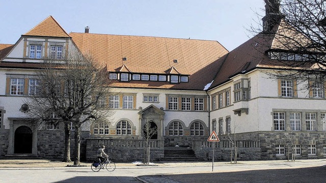 Das &#8222;Alte Schulhaus&#8220; in Br...en wird in diesem Jahr 100 Jahre alt.   | Foto: Maier