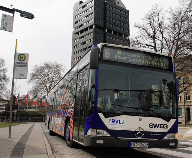 Mit dem Zugticket  in den  Bus &#8211;...it der Bahn in Lrrach jetzt mglich.   | Foto: Igor Schindler