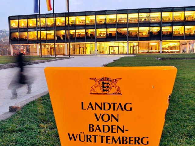 Am Grndungstag Baden-Wrttembergs, de...t einer festlichen Sitzung im Landtag.  | Foto: dpa