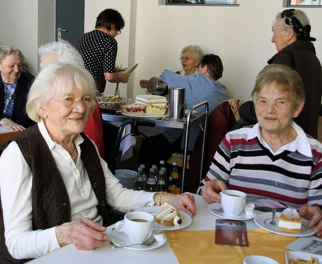 Buchholzer Senioren sahen sich im St.-...sie selbst mal dort einziehen mssen.   | Foto: Eva Wolters