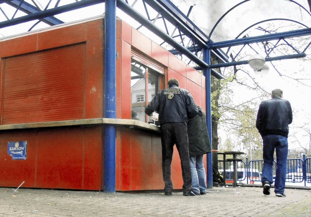 Der  Kiosk am Waldshuter Busbahnhof is...d Syed den Betrieb wieder aufnehmen.    | Foto: Gerard