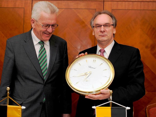 Frhaufsteher   Kretschmann (l.), Haseloff, Dienstag, 6.39 Uhr   | Foto: dpa