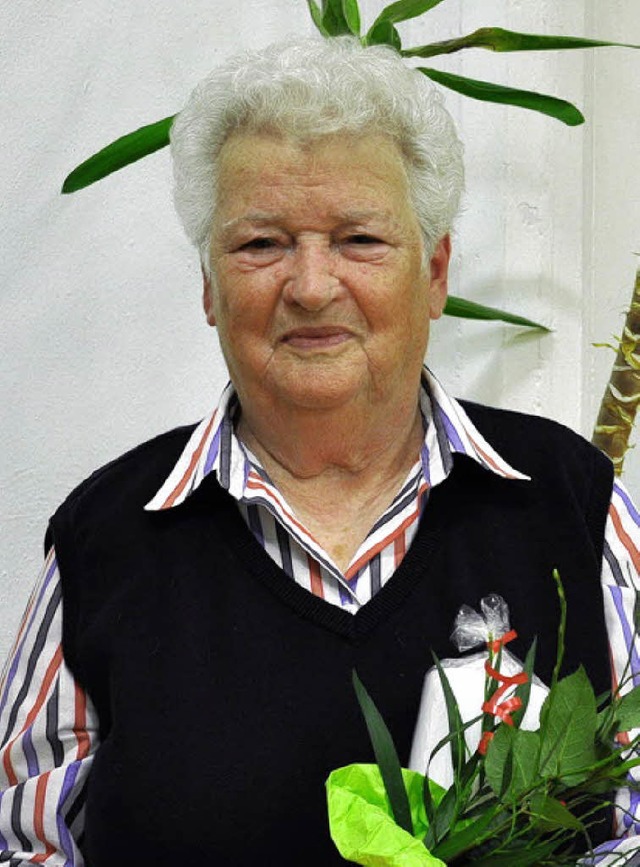 Fr 60 Jahre Mitgliedschaft geehrt: Gretel Rutkewitz   | Foto: Andrea Kurz