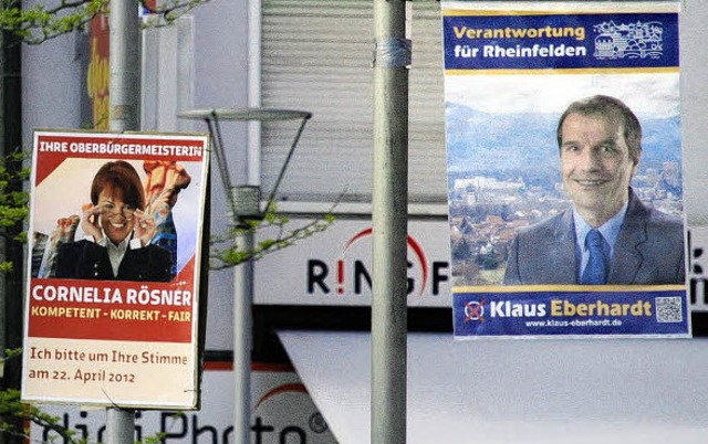 Es ist Wahlkampf: Immer wieder mal wechseln in der Innenstadt die Plakate.  | Foto: Ralf Staub
