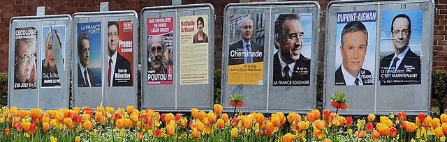 Wahlplakate bei der Mairie in Huningue   | Foto: Fillisch