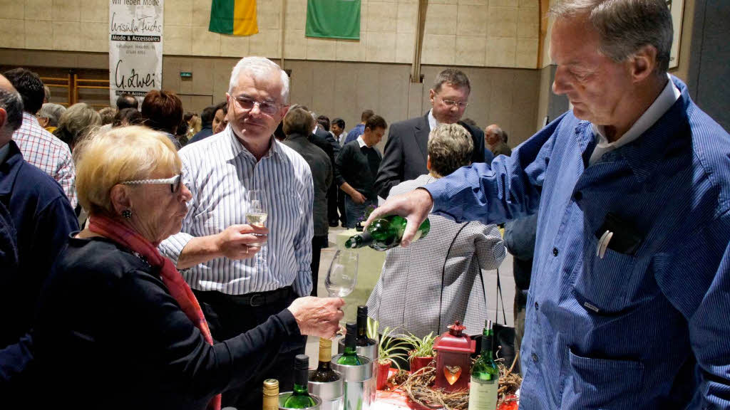 Herbolzheimer Weinprsentation: Die WG Tutschfelden wurde vom Weinhof Karl Mattmller vorgestellt.