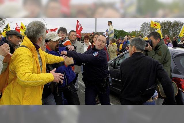 Handgemenge bei Anti-Atomdemo