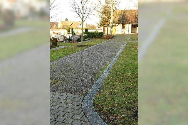 Nein zu Asphalt auf dem Friedhof