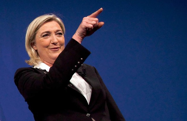 Marine Le Pen von der Front National e...ag sie sogar vor Sarkozy und Hollande.  | Foto: dpa