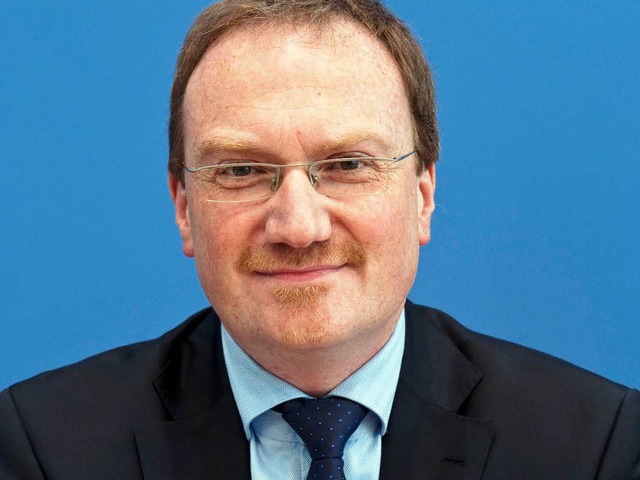 Seit Januar 2011 ist Lars Feld  Mitgli...tung der wirtschaftlichen Entwicklung.  | Foto: dpa